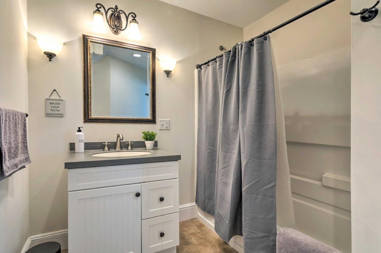 Mystic Refuge With Patio Less Than 1 Mi To Downtown! מראה חיצוני תמונה